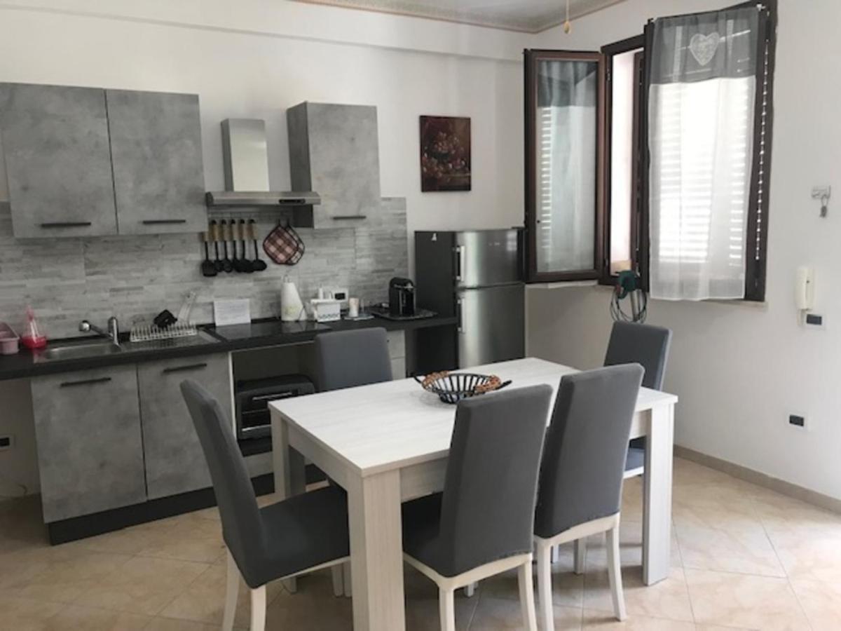 Appartamento 60 Mq A 800 Mt Dalla Spiaggia Капачи Экстерьер фото